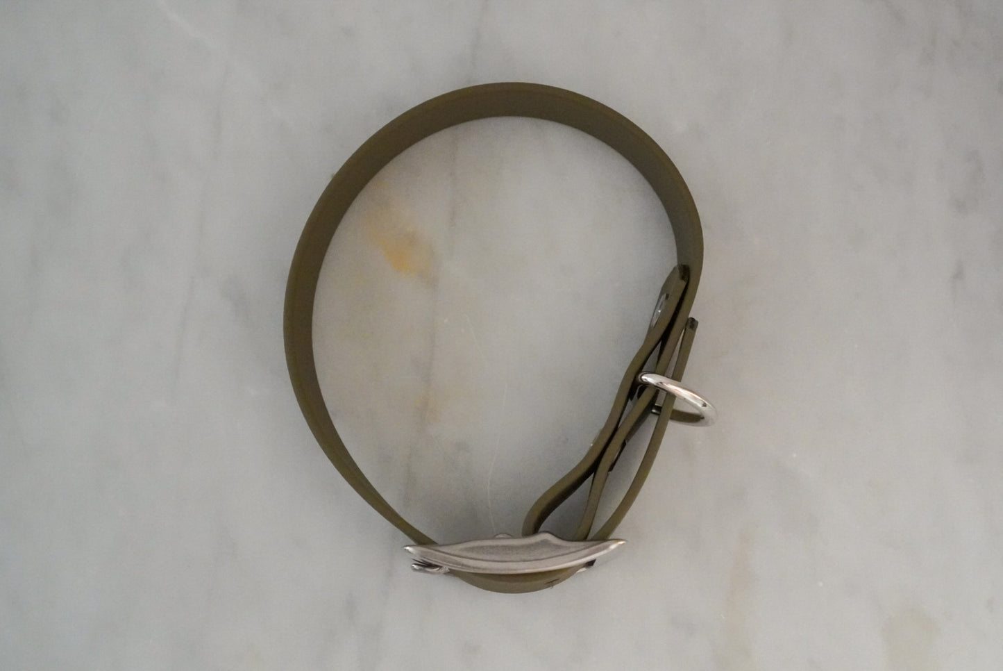 Halsband