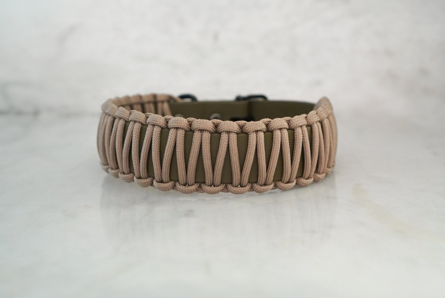 Halsband