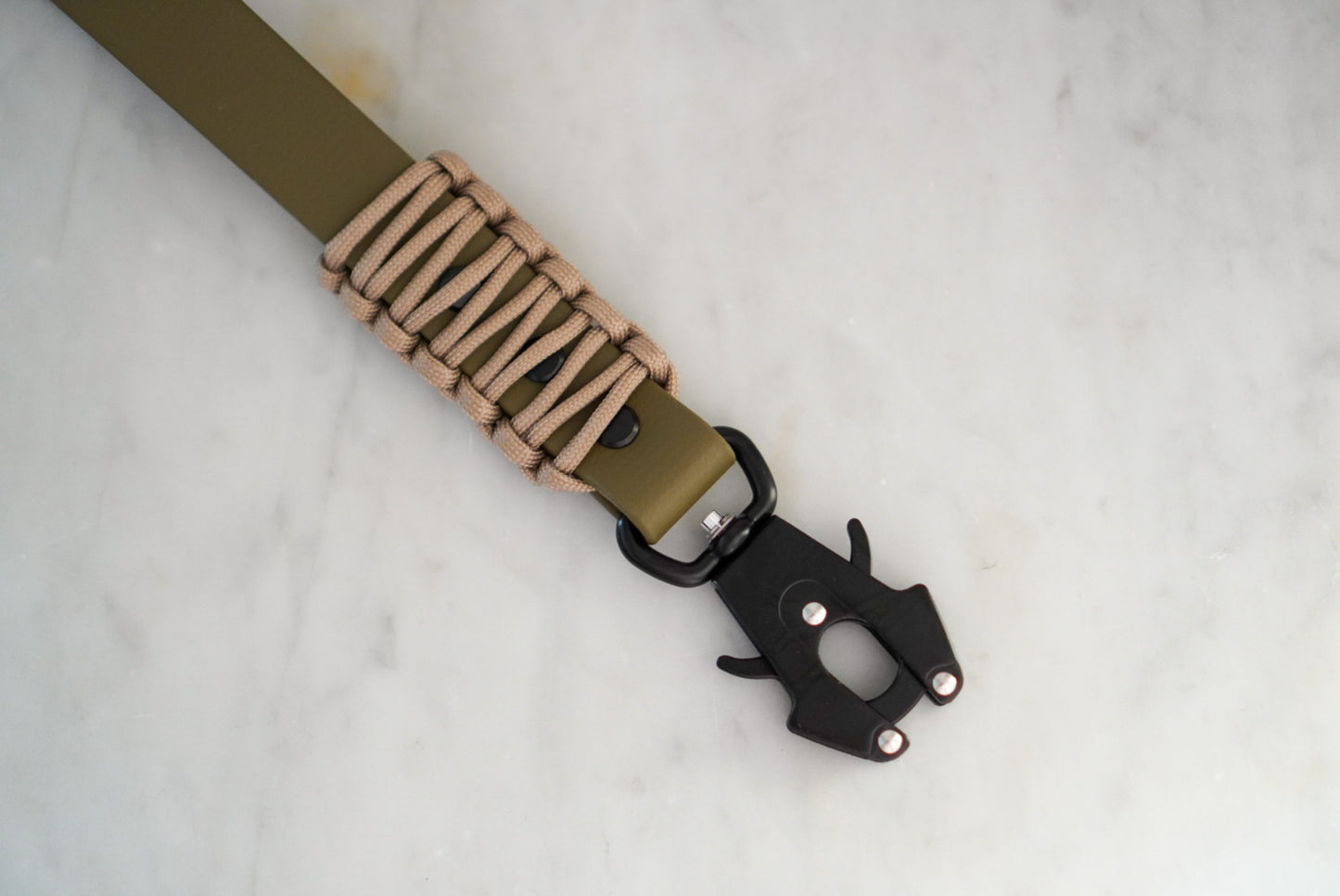 Kurzführer mit Paracord