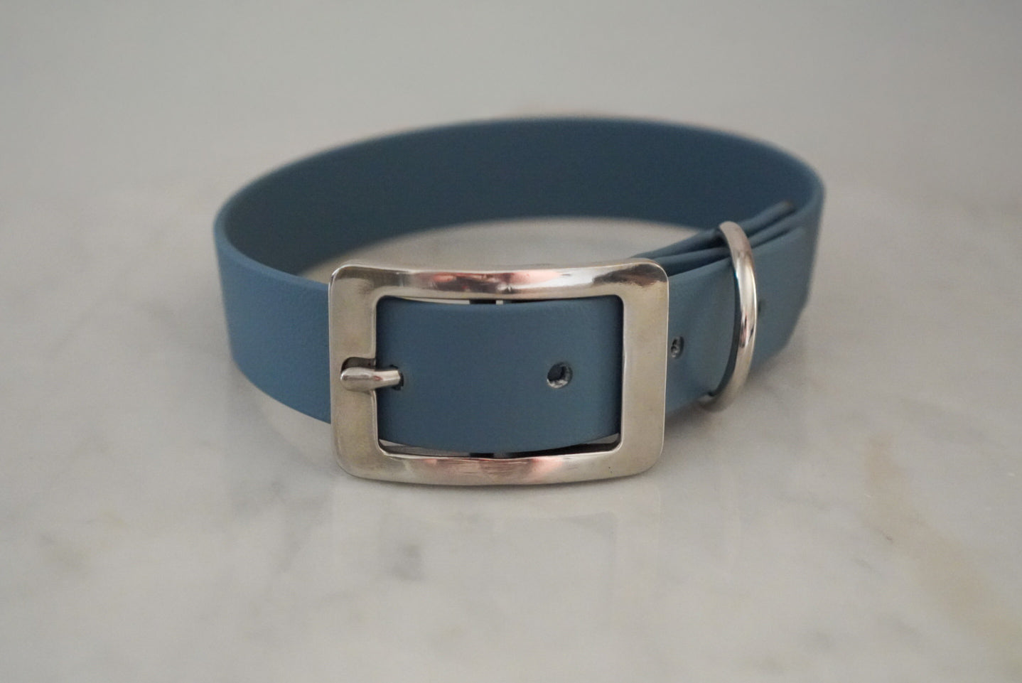 Halsband