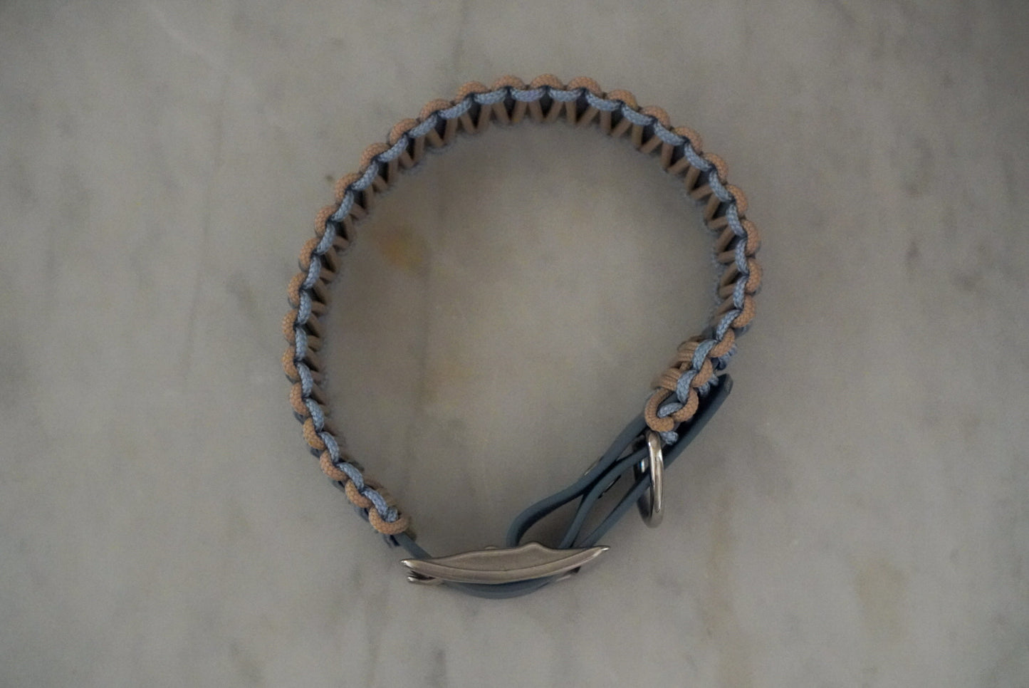 Halsband mit Paracord